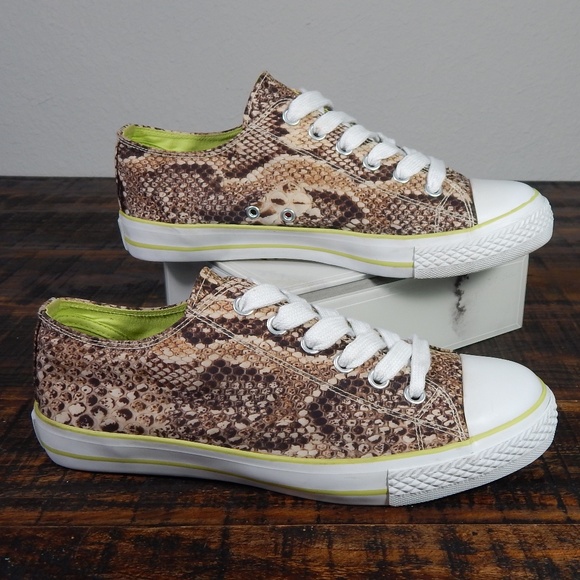 Beverly Feldman Snake Print Low-Top Sneakers - Picture 5 of 7